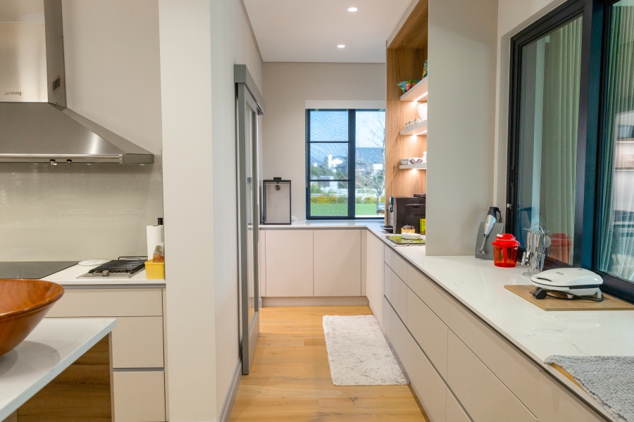4 Bedroom Property for Sale in La Vue Western Cape